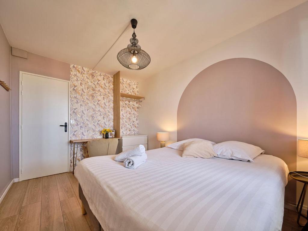 Les Chambres De Troyes - Parking Free Fibre Netflix Luaran gambar